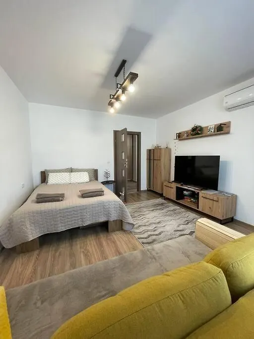 Puzzle Studio 2 Bucharest